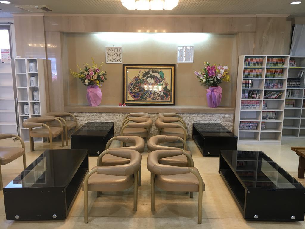 Hirosaki Prince Hotel Екстериор снимка